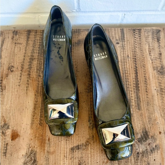 Stuart Weitzman Green Crocodile Mini Block Heels w/ Gold Accent, SZ 6.5N EUC! - Picture 2 of 9